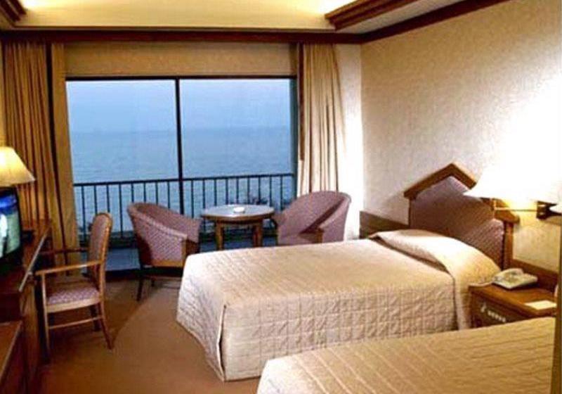 בית מלון כפרי Gems Cha Am