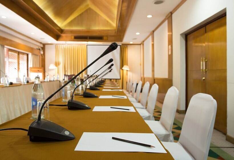 Отель The Imperial Mae Hong Son Resort