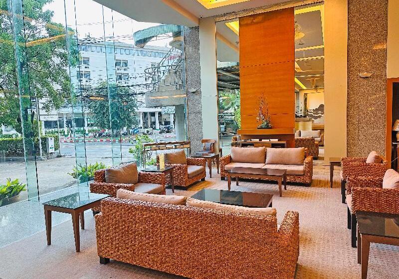 酒店 Lanna Palace 2004