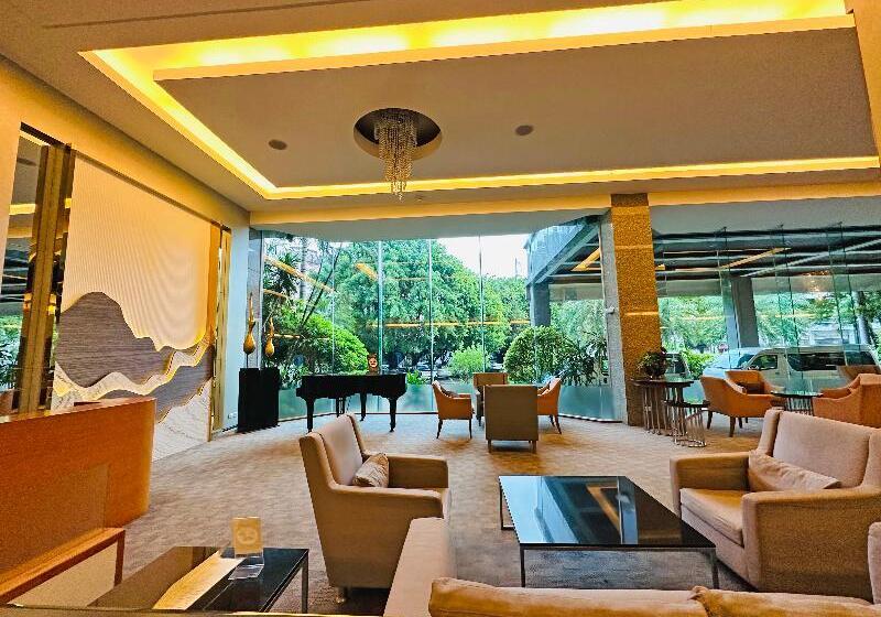 酒店 Lanna Palace 2004