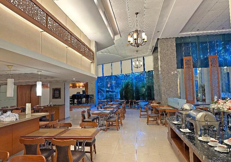 酒店 Lanna Palace 2004