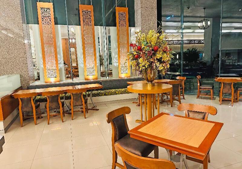 酒店 Lanna Palace 2004