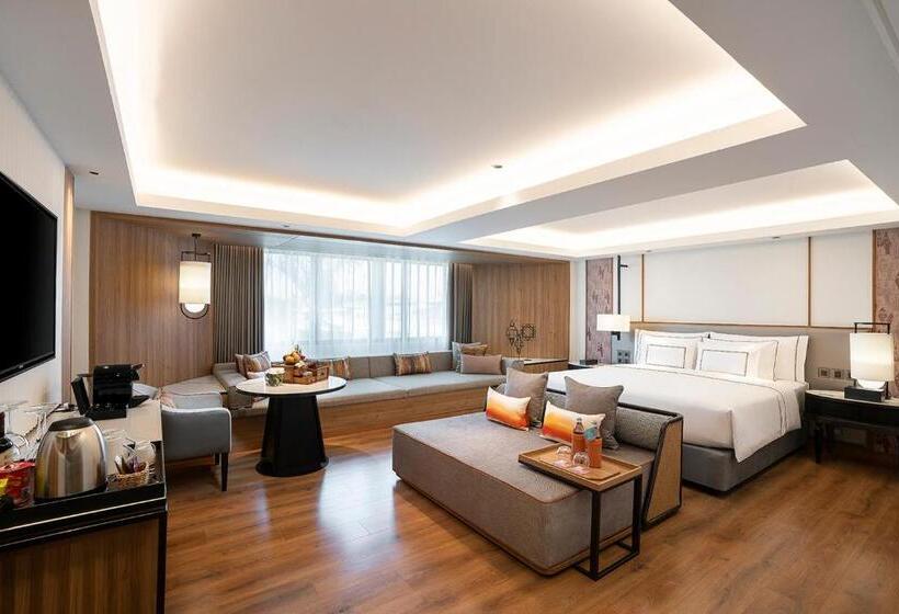 Отель Melia Chiang Mai