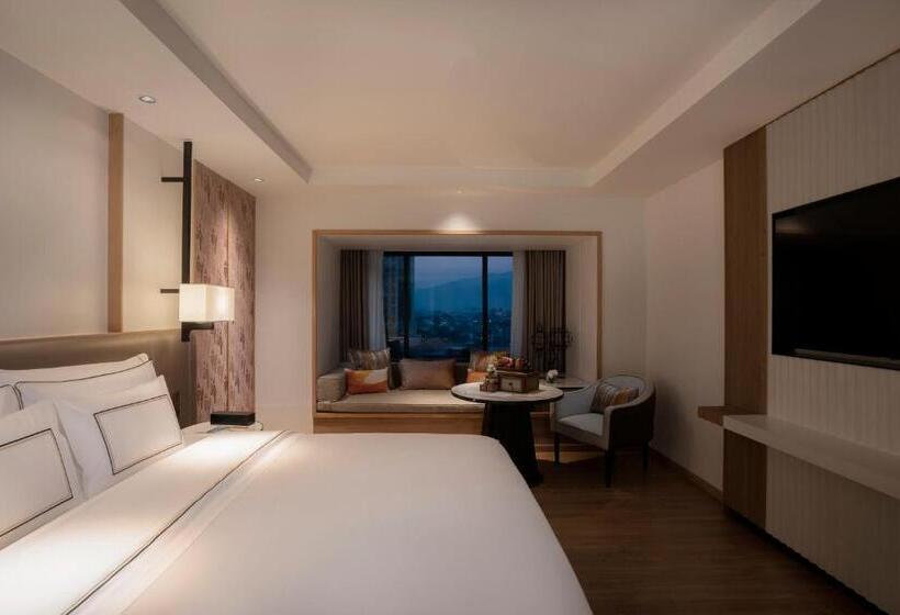 Отель Melia Chiang Mai