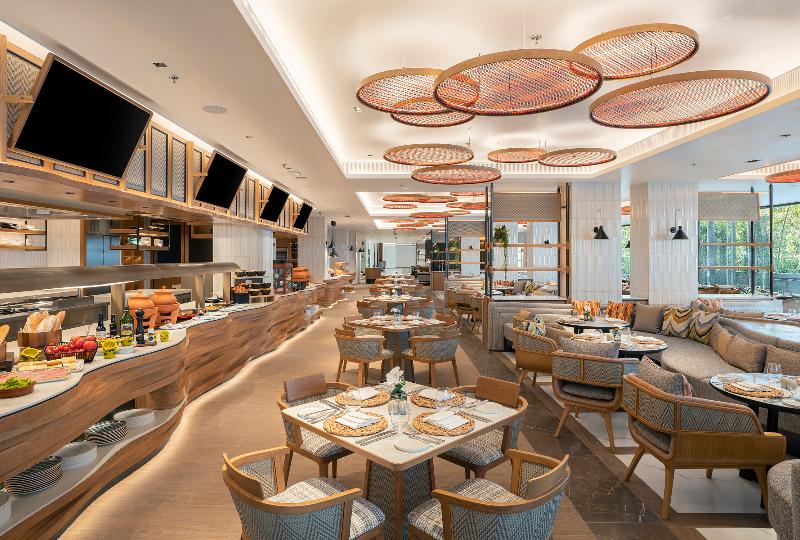 Отель Melia Chiang Mai