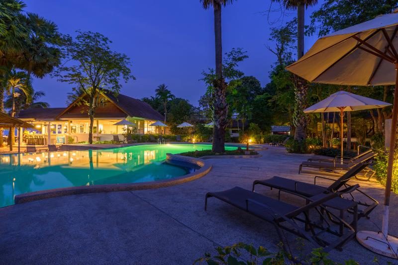 هتل Paradise Beach Resort, Koh Samui   Sha Extra Plus