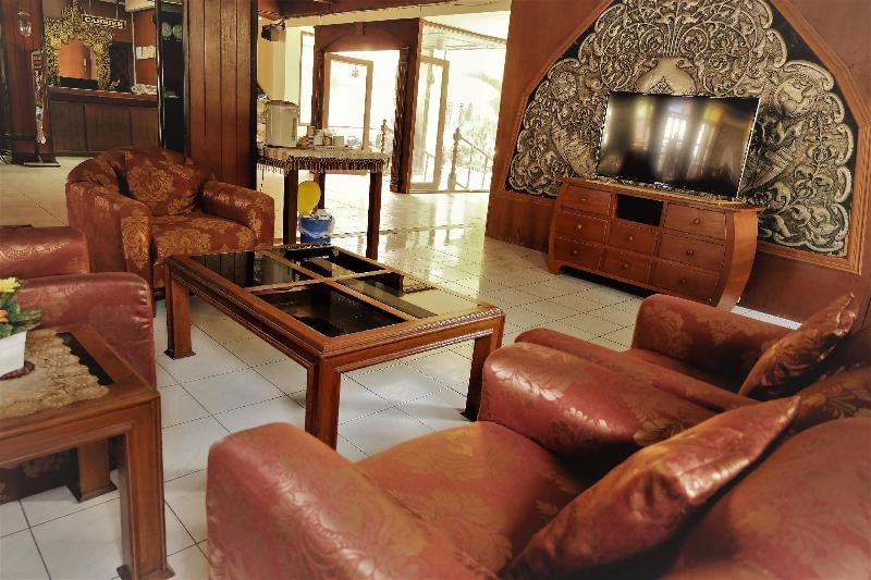 Prince Hotel Chiang Mai