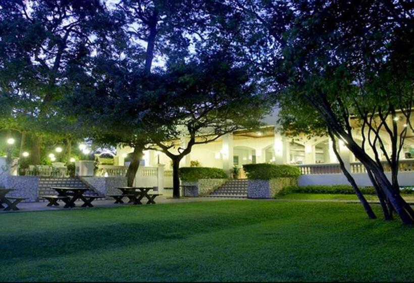 Purimas Beach Hotel & Spa