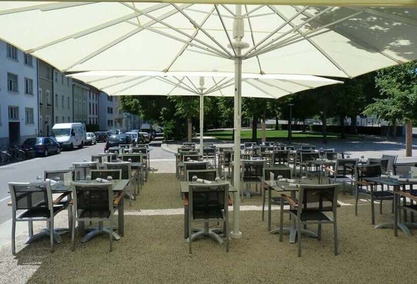 فندق Restaurant Resslirytti