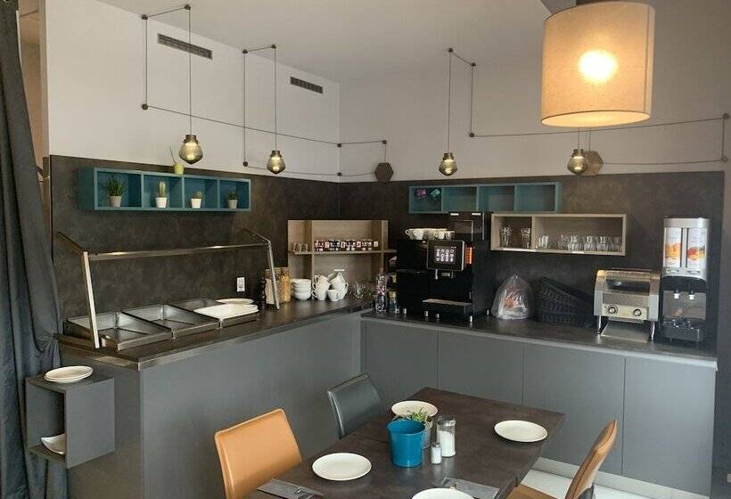 فندق Restaurant Resslirytti