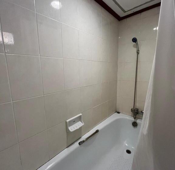 호텔 Suntara Wellness Resort &