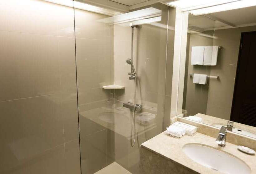 The Imperial Hotel & Convention Centre Korat