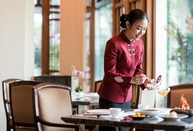 هتل The Peninsula Bangkok