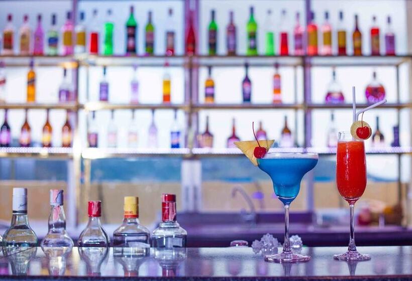 The Royal Paradise Hotel & Spa Sha Extra Plus