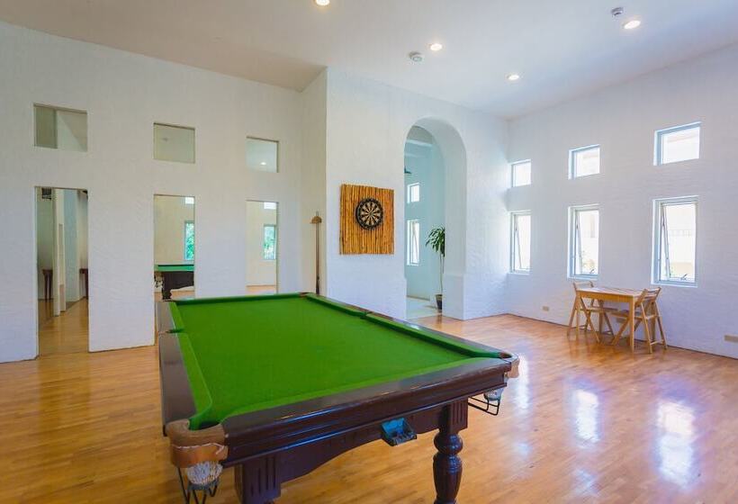 Отель Waterfront Suites Phuket By Centara