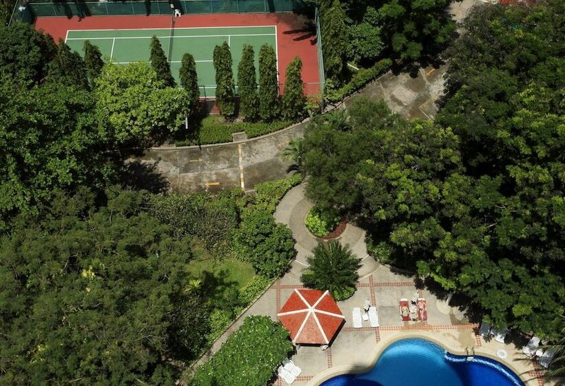 Отель Waterfront Suites Phuket By Centara