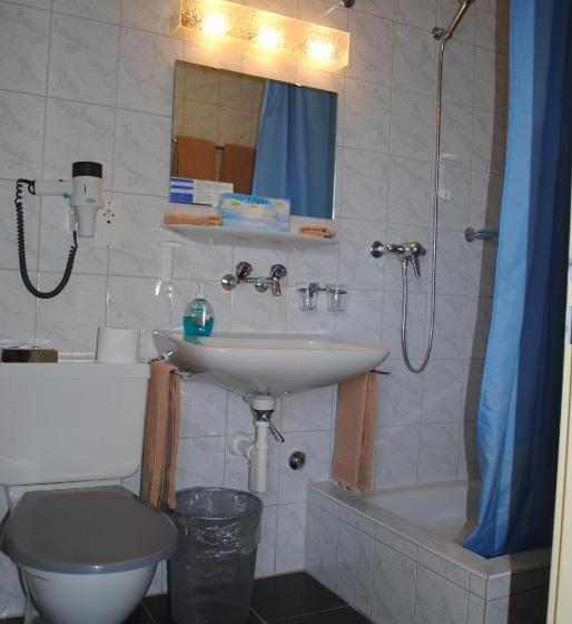 בית מלון כפרי Weisses Kreuz