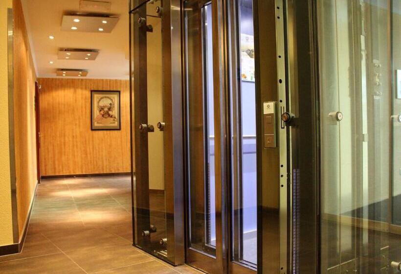 ホテル Weisses Kreuz