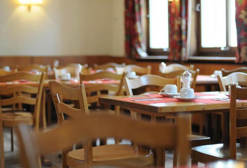 ホテル Weisses Kreuz