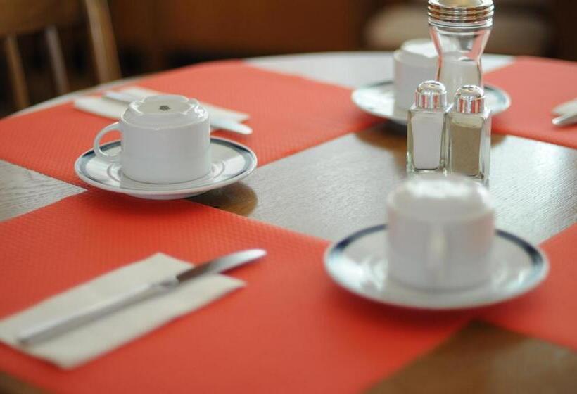 Отель Weisses Kreuz