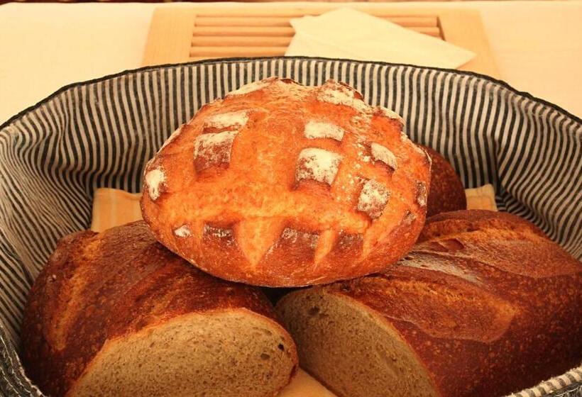 Отель Weisses Kreuz