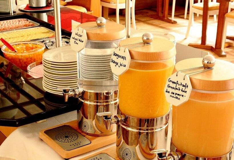 Отель Weisses Kreuz