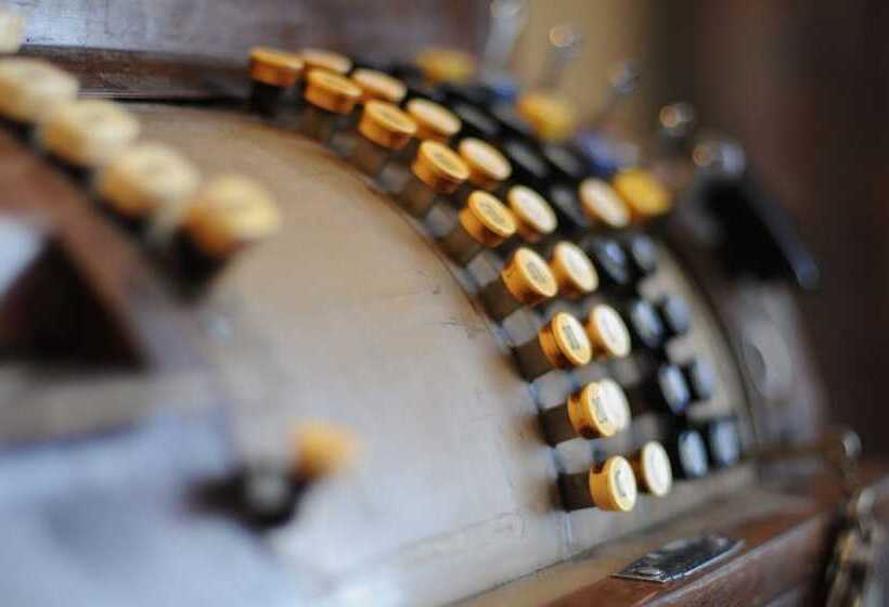 Отель Weisses Kreuz