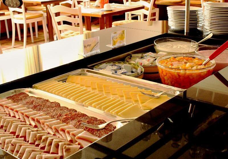 Отель Weisses Kreuz