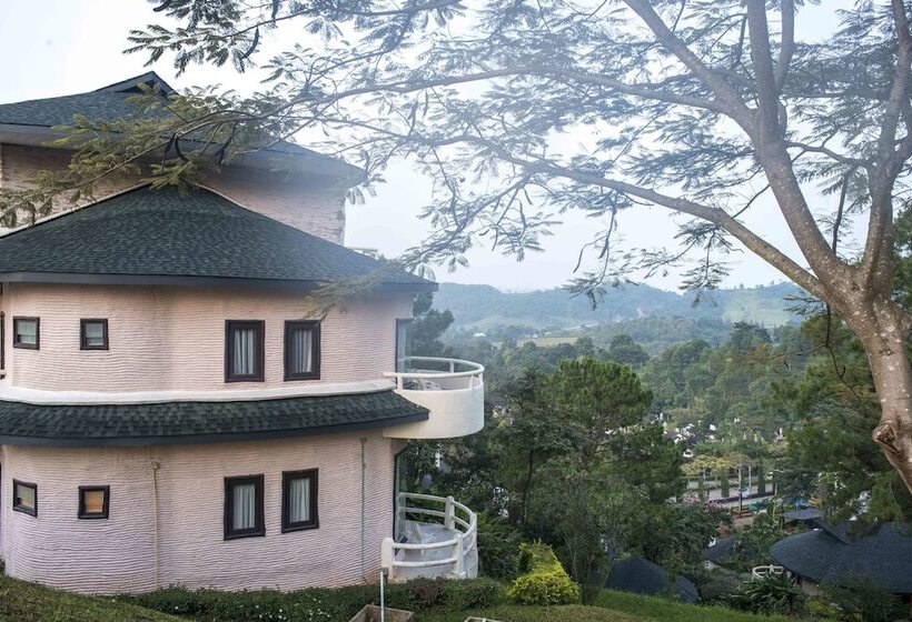 Imperial Phukaew Hill Resort