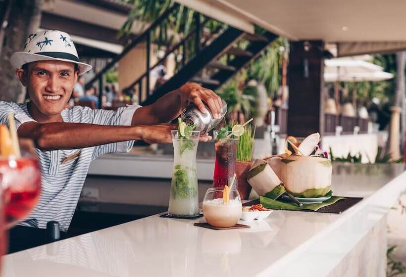 Impiana Beach Front Resort Chaweng Noi, Koh Samui