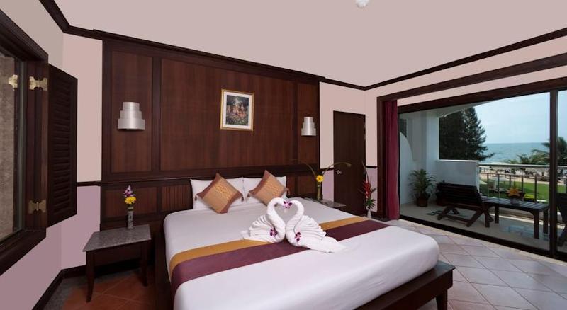 Pinnacle Grand Jomtien Resort and Beach Club