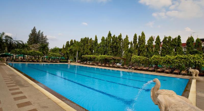 Pinnacle Grand Jomtien Resort and Beach Club