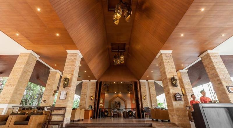 Pinnacle Grand Jomtien Resort and Beach Club