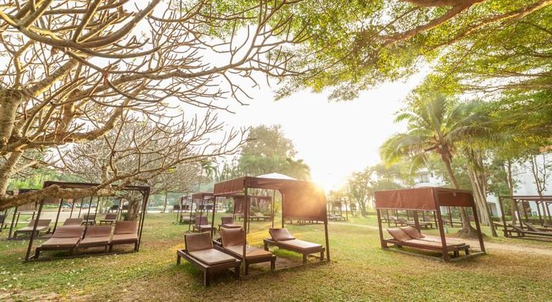 Pinnacle Grand Jomtien Resort and Beach Club