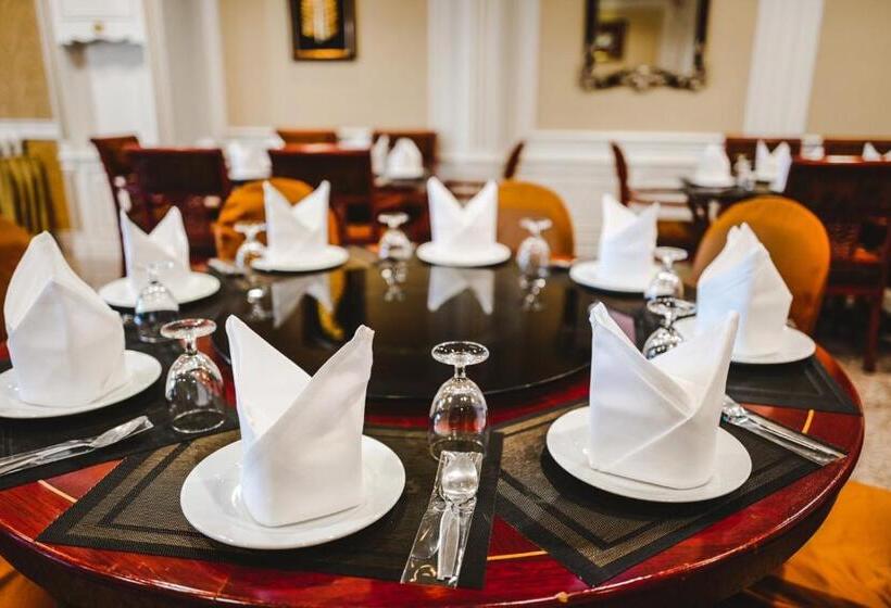 Town In Town Hotel Bangkok