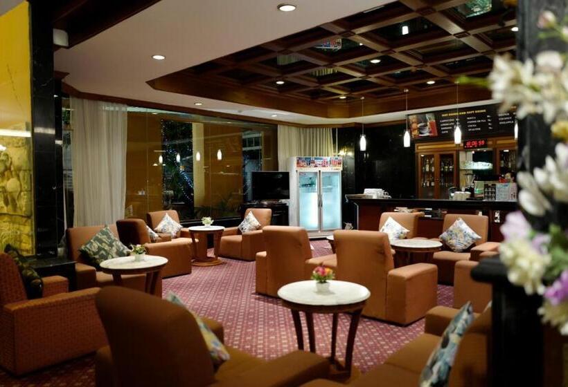 Town In Town Hotel Bangkok