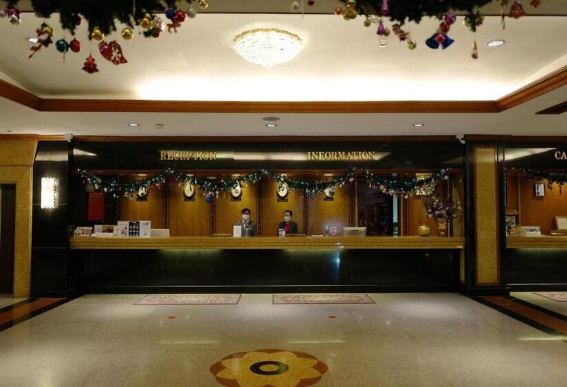 Town In Town Hotel Bangkok