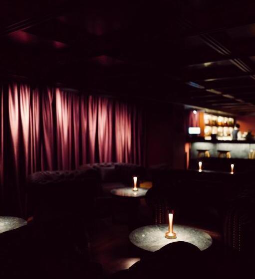 Town In Town Hotel Bangkok