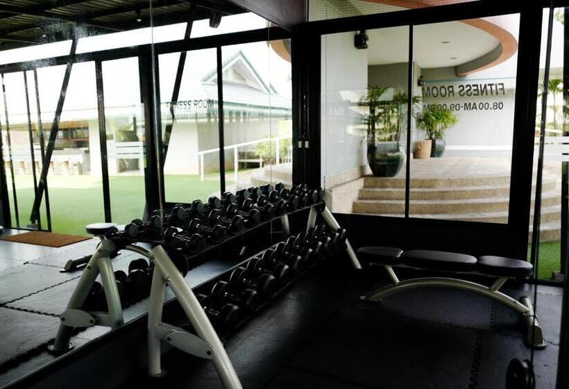 Town In Town Hotel Bangkok