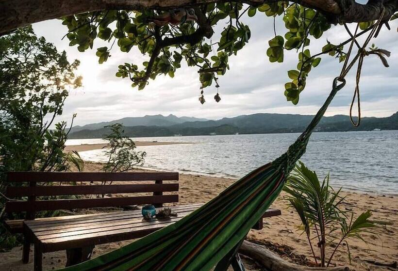 Colonial Lodge Hostel