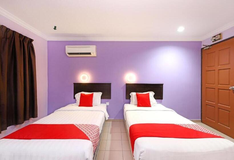 Comfort Hotel 2 By Oyo Rooms