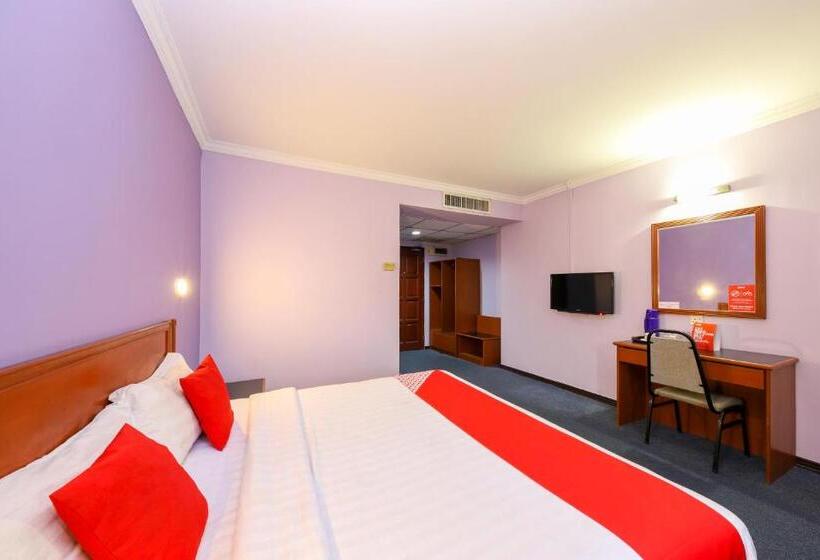 Comfort Hotel 2 By Oyo Rooms