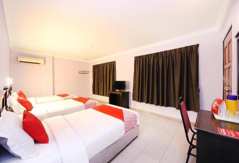Comfort Hotel 2 By Oyo Rooms