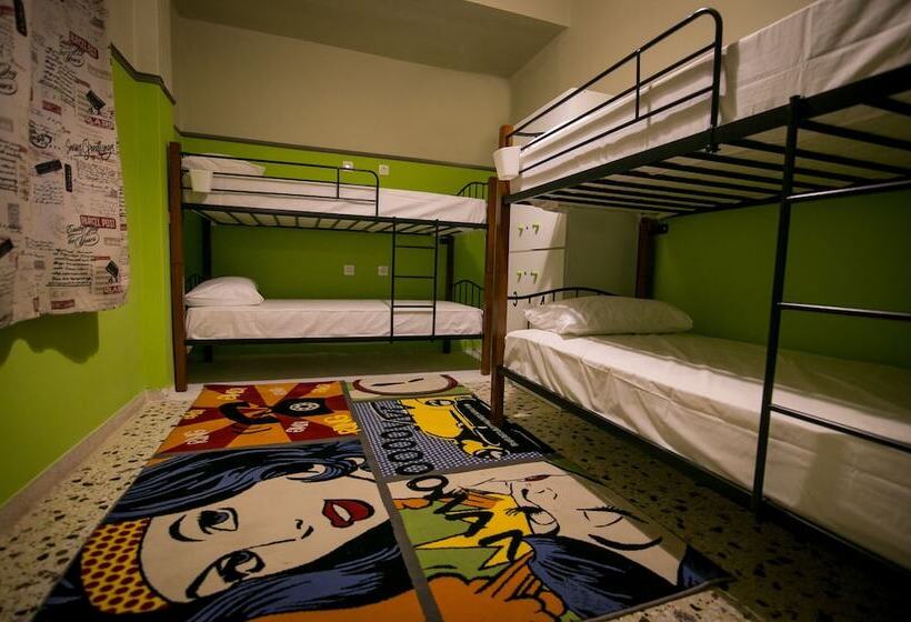 The Holy Rock   Hostel At Meteora