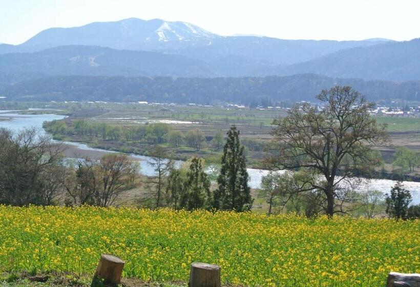 בית מלון כפרי Altitude Madarao