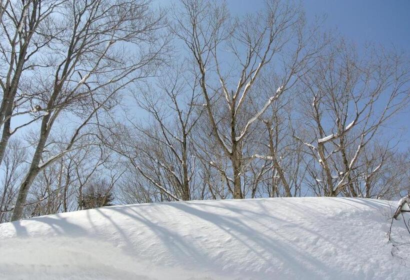 בית מלון כפרי Altitude Madarao