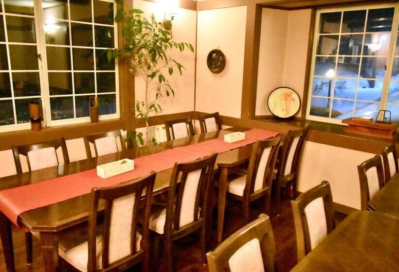 בית מלון כפרי Altitude Madarao