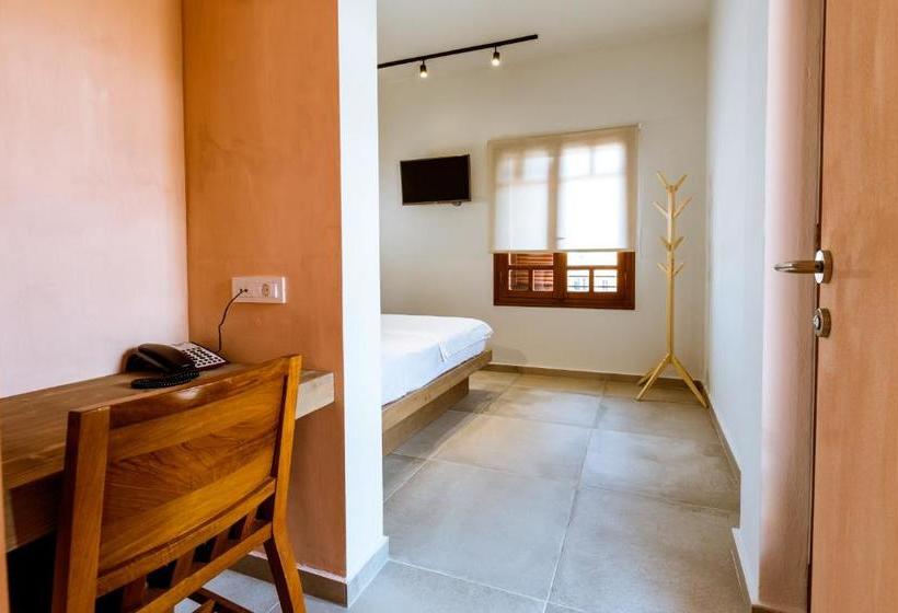 בית מלון כפרי Anais Suites