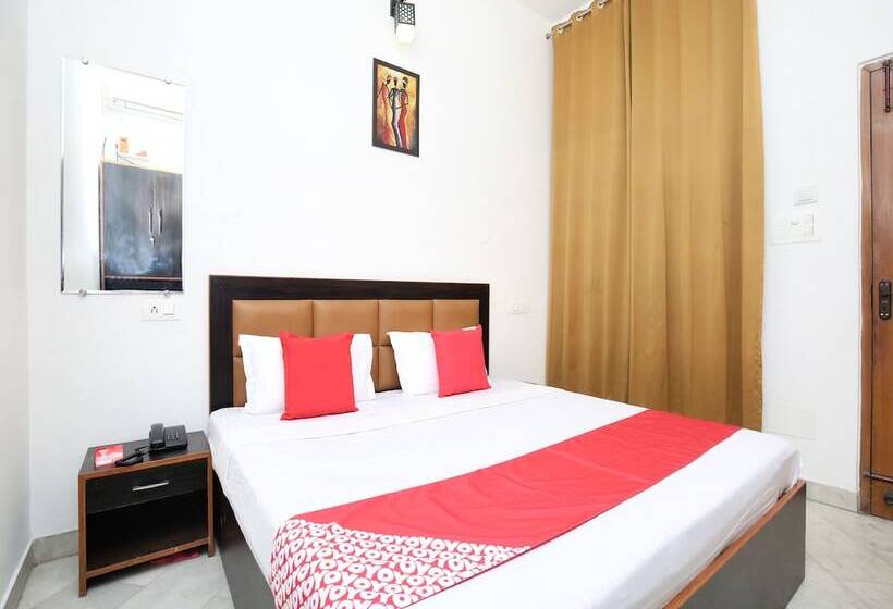 ホテル Atithi Residency By Oyo Rooms