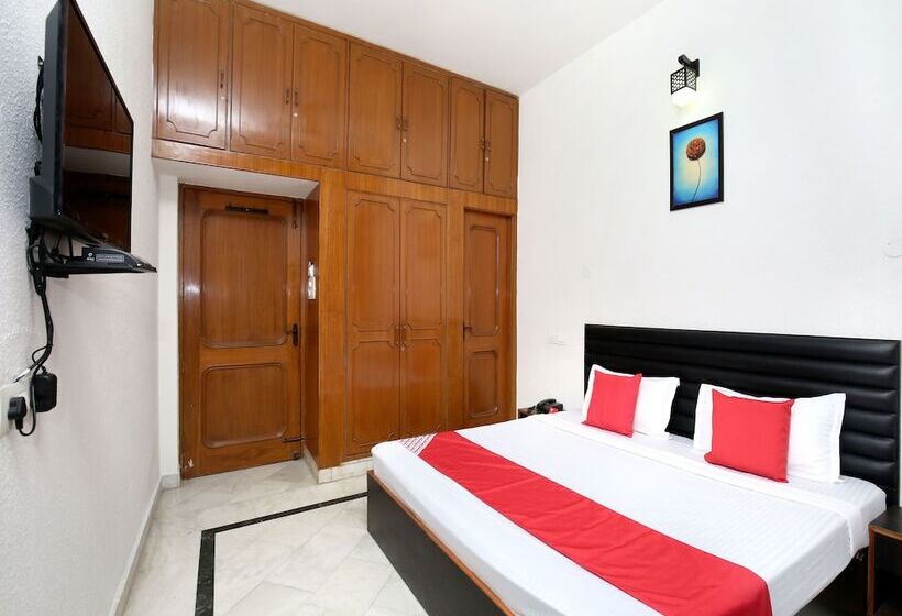 ホテル Atithi Residency By Oyo Rooms